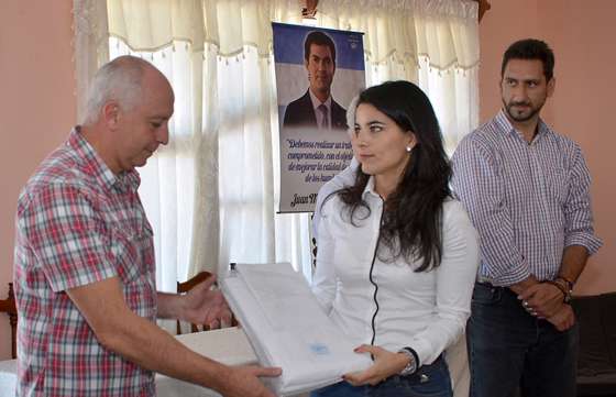 Entregaron ropa de cama a hospitales y dispositivos de Colonia Santa Rosa y Orán